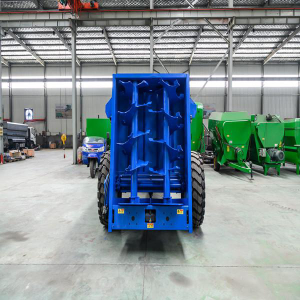 Fertilizer spreader manufacturer introduces the middle and late maintenance work of fertilizer spreader